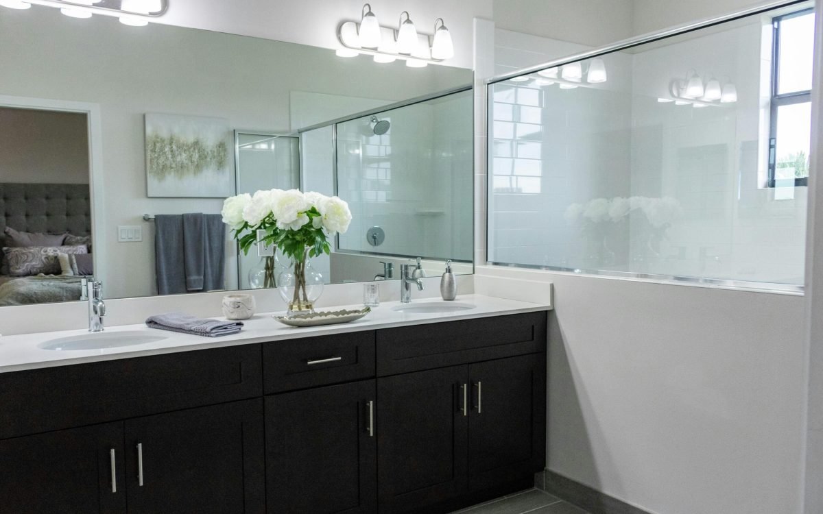 Undermount Sinks for Contemporary Bathrooms